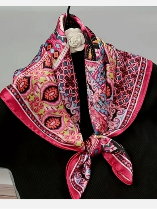 Accessories - Elegant Pink Paisley Silk Scarf - Versatile Women's Accessory